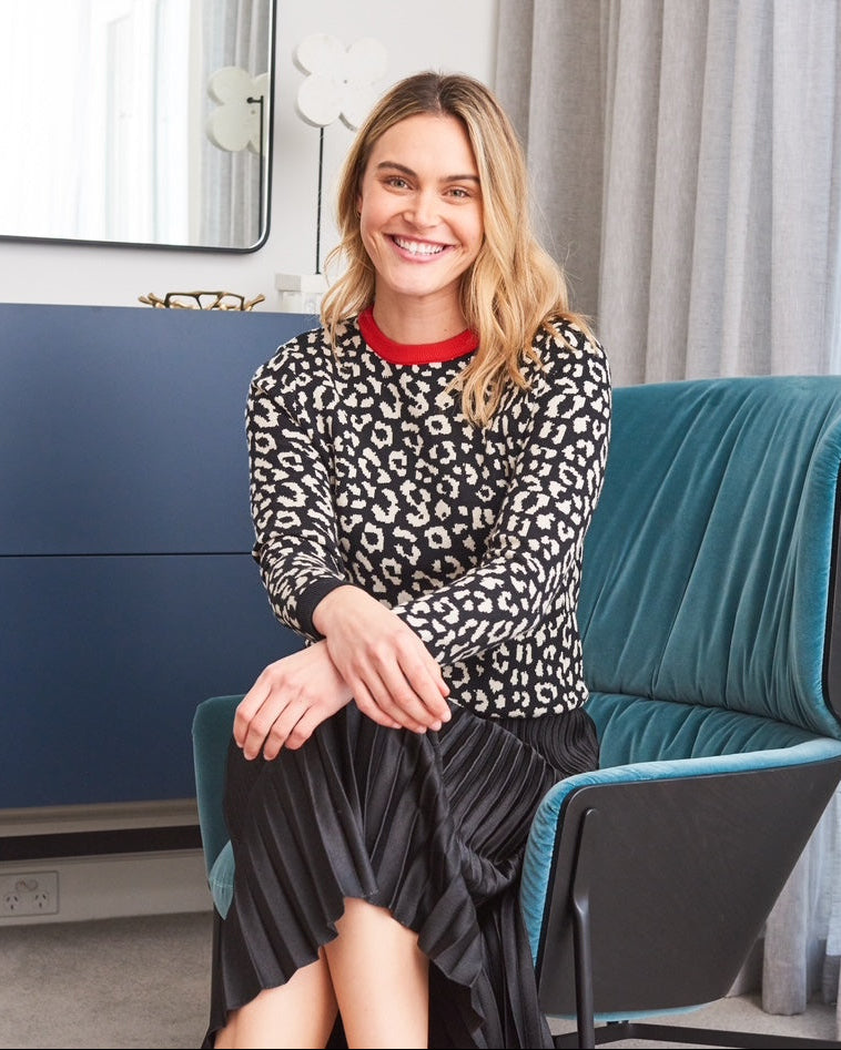 Animal Knit - Red Neck